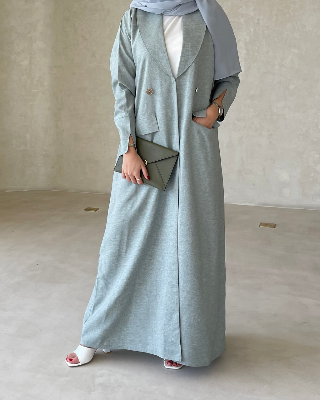 W02